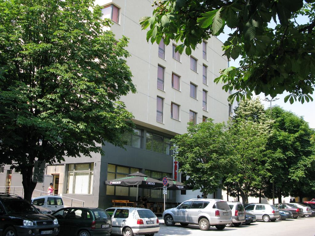 Hotel Tarnovo ヴェリコ・タルノヴォ 部屋 写真